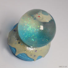 Load image into Gallery viewer, Snow Globe Bath Bomb